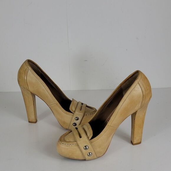 True Religion Hathaway Camel Leather Women's Pump Heels - Picture 7 of 15